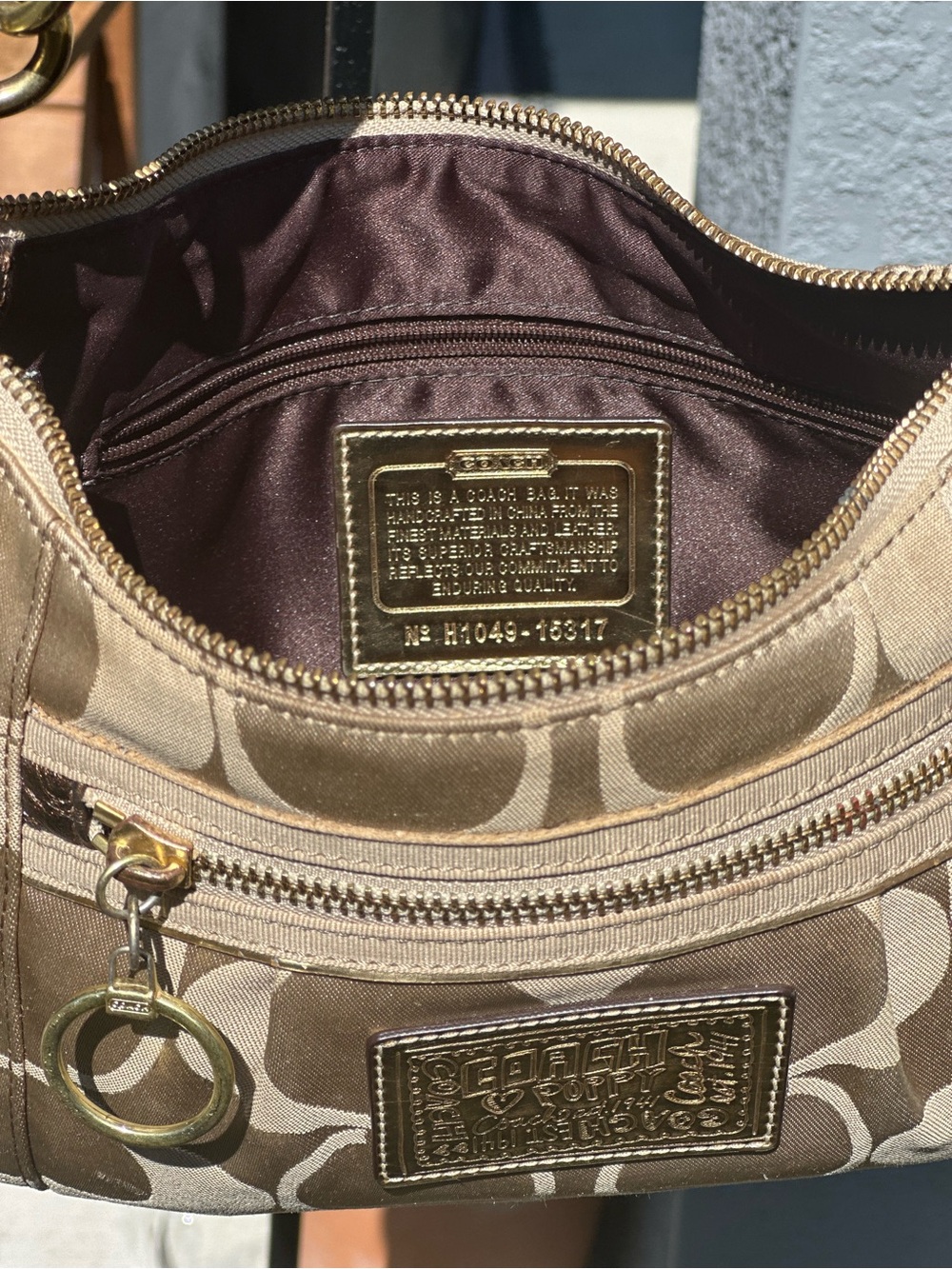 Coach Signature Poppy Shoulder Bag with Gold Hardware - Picture 4 of 7